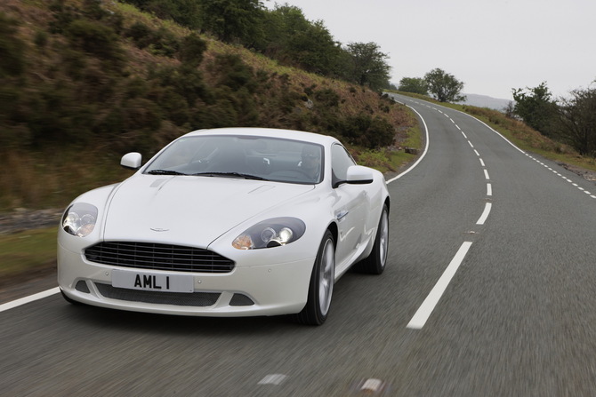 Refreshed DB9 presented by Aston Martin