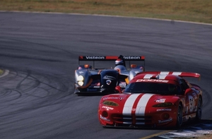 Car Videos to Brighten Your Weekend: The Porsche and Viper