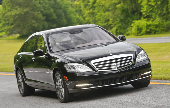 Mercedes-Benz S600 Sedan