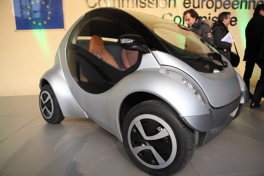 Hiriko Electric Vehicle Coming to European Cities Next Year