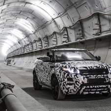 Today the first images of the first compact SUV convertible in the world were released, although the vehicle was still with a camouflage livery