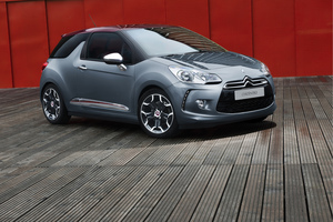 Citroën DS3 collecting awards