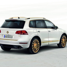 Two special editions of VW Touareg presented in Qatar