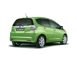 Honda Jazz goes hybrid