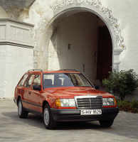 Mercedes-Benz 200 T AT