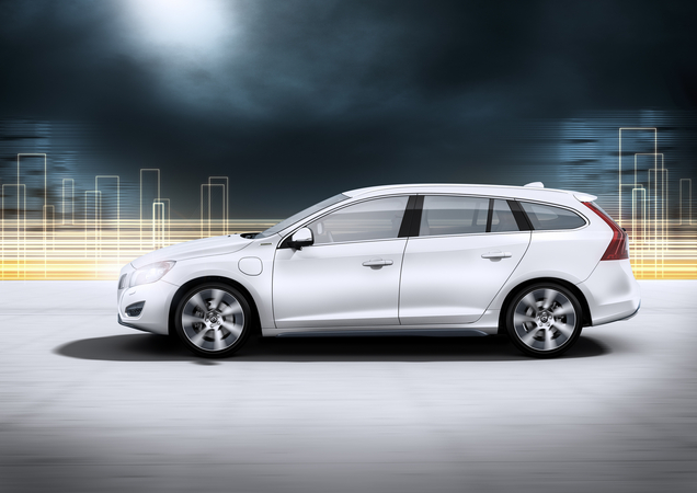 V60 Plug-in Hybrid: world’s first diesel Plug-in Hybrid debuts in Geneva