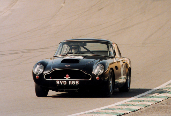 Aston Martin DB4 GT