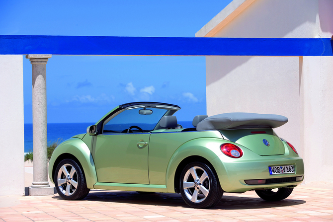 Volkswagen Beetle Cabrio 2.0I Automatic Top