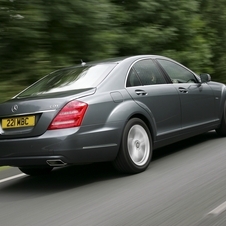 New Mercedes S-class: 9 gears, 2.1 litre diesel and four-wheel-drive