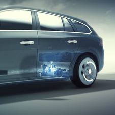 V60 Plug-in Hybrid: world’s first diesel Plug-in Hybrid debuts in Geneva