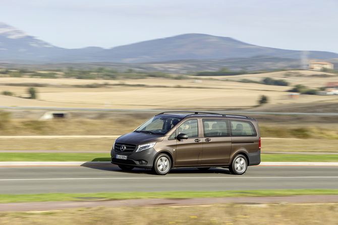 Mercedes-Benz Vito Tourer 6L Base Standard 109CDI/32