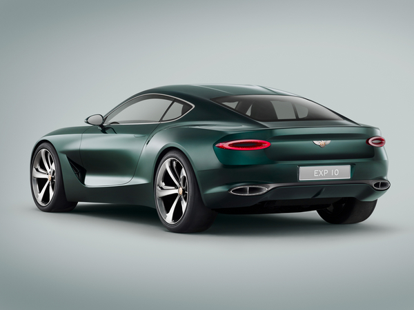 Em termos de design o EXP 10 Speed 6 é inspirado em elementos da história da Bentley