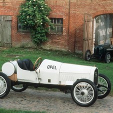 The car won the Paris Grand Prix that year