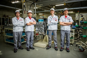 Just four men build every GT-R engine