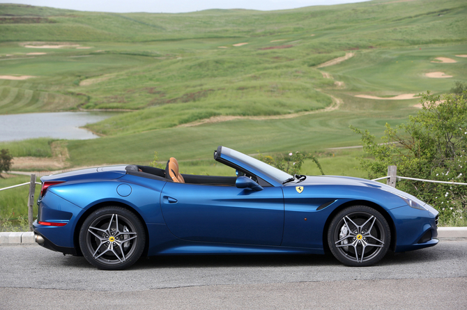 Ferrari California T