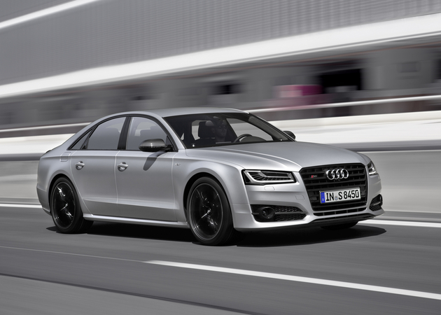 The new S8 plus has an output of 605hp and can reach a top speed of 305km/h