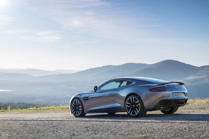 With the introduction of the new Touchtronic III from ZF the new Vanquish and Rapide S saw their performance improve