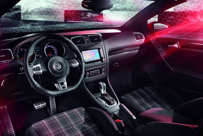 Either a DSG or 6-speed manual are available, and the plaid seats are also standard. 