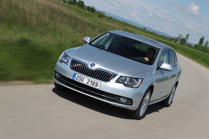 Skoda Superb 2.0 TDI DSG Elegance