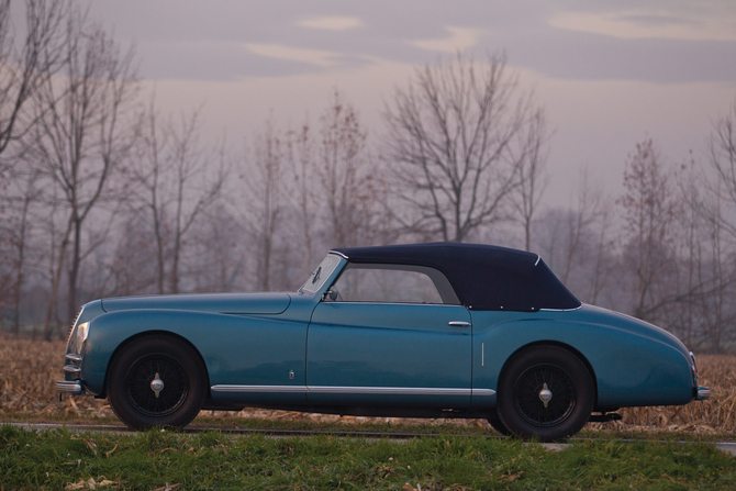 Alfa Romeo 6C 2500 Sport Cabriolet by Pinin Farina