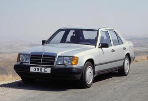 Mercedes-Benz 200 E