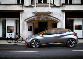 It features the brand’s new design language first introduced on the new Murano