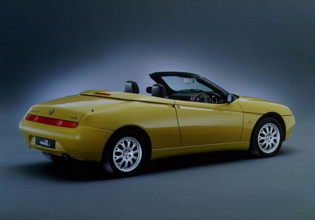 Alfa Romeo Spider 2.0 Twin Spark L