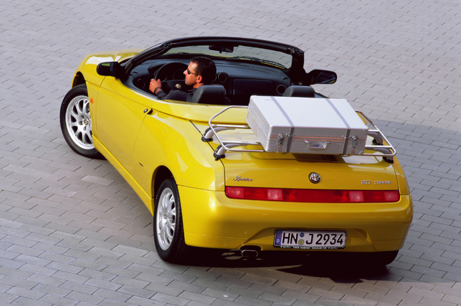 Alfa Romeo Spider 2.0 Twin Spark L