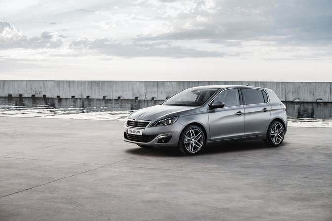 Peugeot 308 2