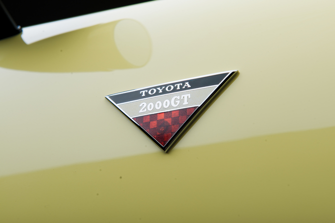 Toyota 2000GT