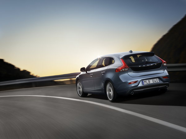 Volvo Officially Unveils V40 with Specs