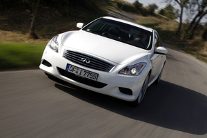 Infiniti G37 Sport 6MT