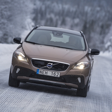 Volvo V40 D4 Momentum CC Cross Country