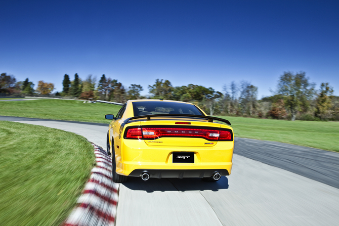 Dodge Preps New Charger SRT8 Super Bee for 2012