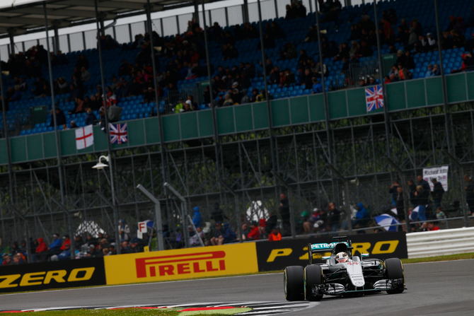 Lewis Hamilton comfortably led the race from start to finish