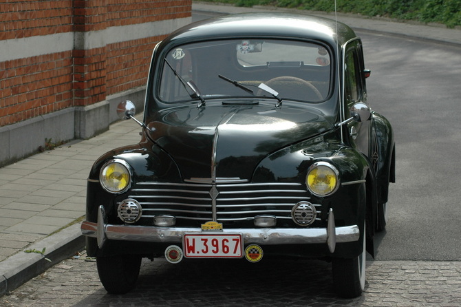 Renault 4CV 750