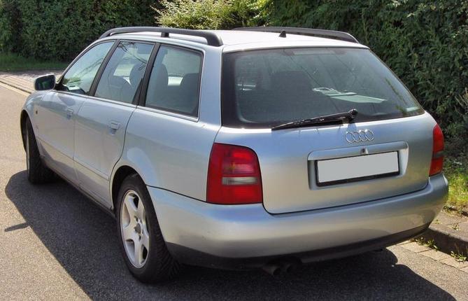 Audi A4 Avant 2.6