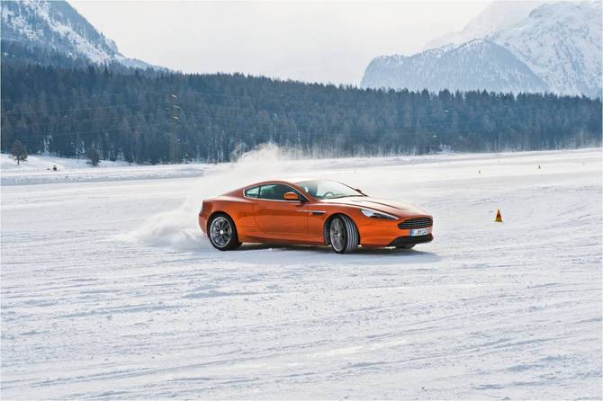 Aston Martin on Ice Finishes with a Video