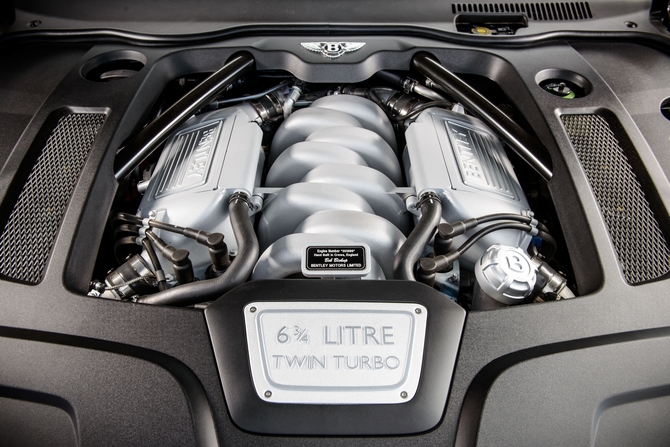 In the center of the new top version Mulsanne is an updated 6.75-liter twin-turbo V8 engine