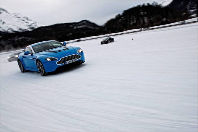 Aston Martin on Ice culmina em vídeo