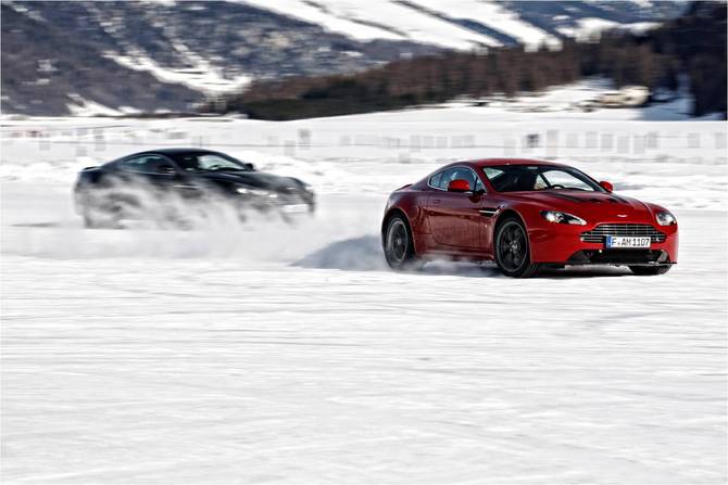 Aston Martin on Ice culmina em vídeo