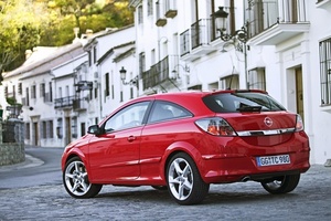 Opel Astra GTC 1.4 TWINPORT ecoFLEX