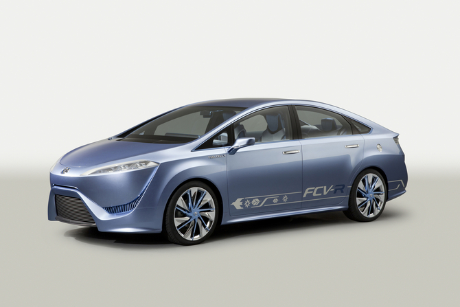 Toyota Sending Host of Hybrid to Geneva