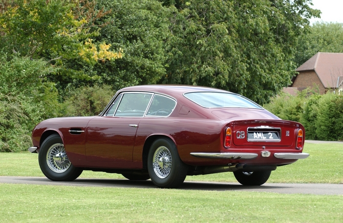 Aston Martin DB6 Vantage Mk II