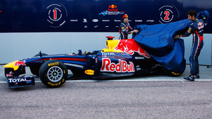 RB7 uveiled: to fly as high as the RB6