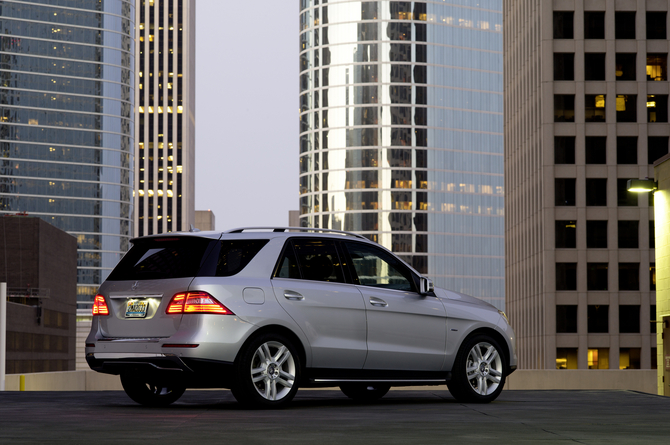 Mercedes debuts new M-Class