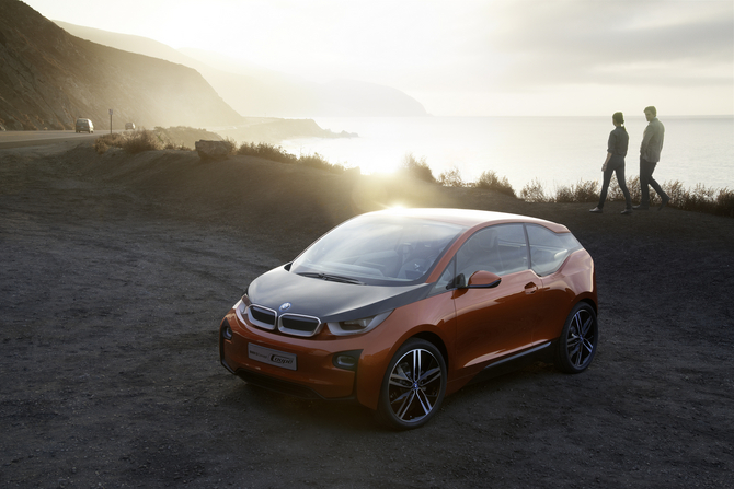 O BMW i3 Concept Coupé é mais baixo e mais largo que o i3