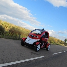 Le prototype de Twizy a été conçu pour intervenir rapidement, en attendant l’arrivée de moyens de secours plus conséquents.