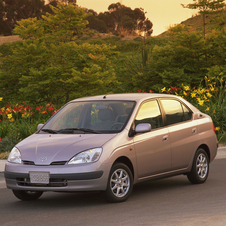 O Prius original era tudo menos bonito, mas criou aquele que é atualmente um dos maiores ícones do mundo automóvel