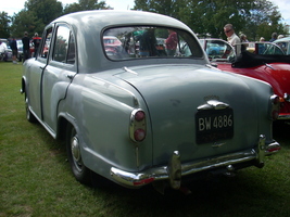 1957 Morris Oxford Series III Saloon